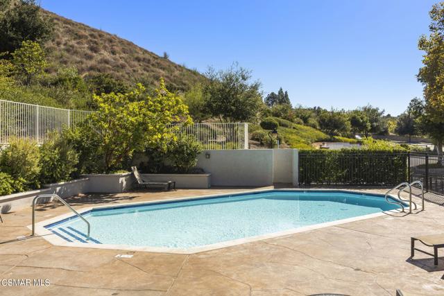 47-web-or-mls-Upmarketmedia_3123Hil-149