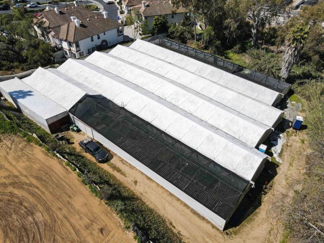 Image 9 of 12 For 440 Saxony Rd