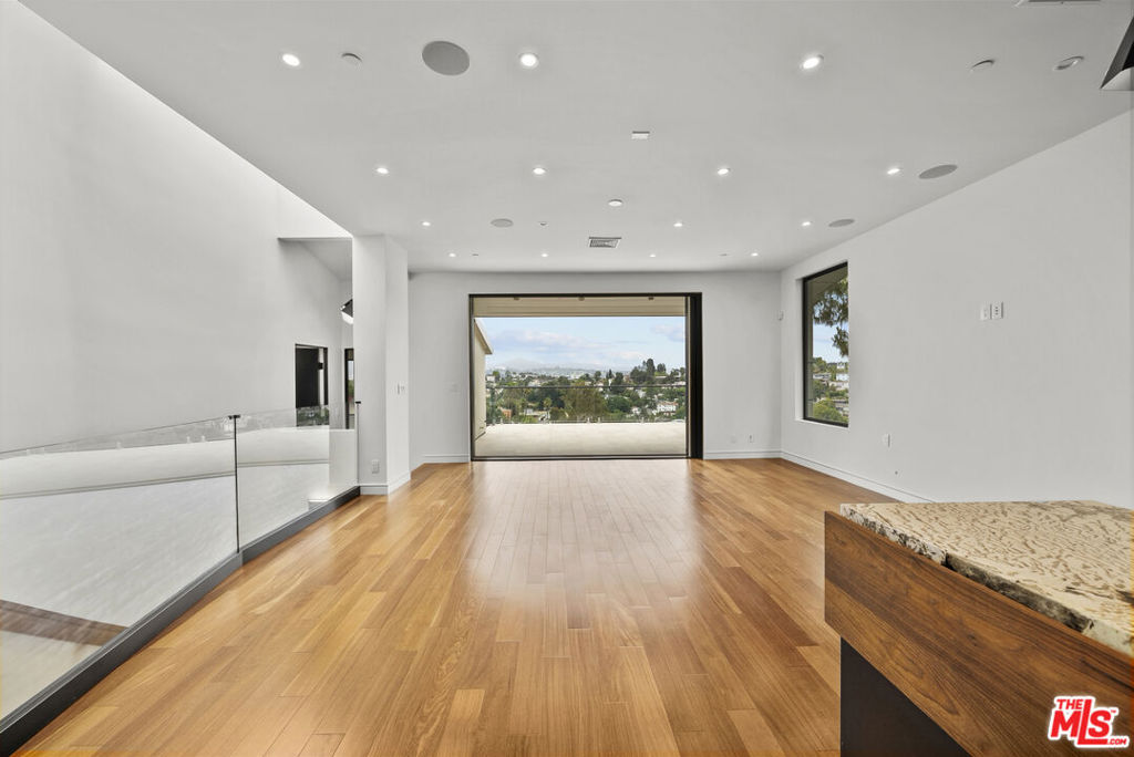 MLS #26856391 image #8