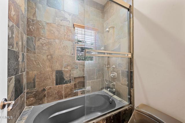 Detail Gallery Image 29 of 73 For 3263 New York Dr, Pasadena,  CA 91107 - 7 Beds | 5/1 Baths