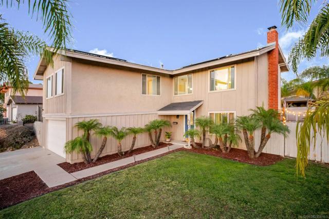140 Rainier Ct, Chula Vista CA: https://media.crmls.org/mediaz/2cc036f5-9ecc-472b-a18a-b2a4a70b6921.jpg