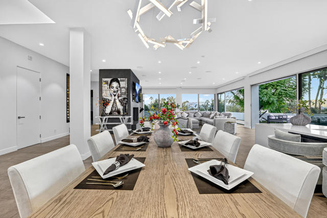 49120 Sunrose Lane, Palm Desert CA: https://media.crmls.org/mediaz/2cc0e2a2-6715-4faf-a08b-b7dfdeb4b586.jpg