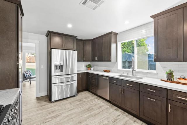 11840 Foothill Avenue, Gilroy CA: https://media.crmls.org/mediaz/2cc238ec-e343-42a2-a0ab-2cfde5473bde.jpg