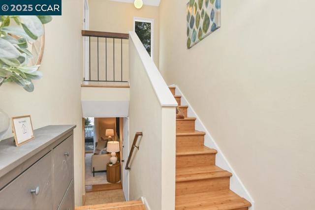 2708 Oak Rd, Walnut Creek CA: https://media.crmls.org/mediaz/2cc24762-42fa-4200-be91-fdf63ca8e8ac.jpg
