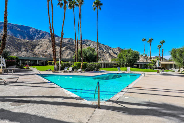 Image 36 of 44 For 72351 Willow Street 1309