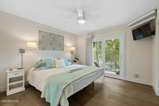 464 W Avenida De Las Flores, Thousand Oaks CA: https://media.crmls.org/mediaz/2cc2c03e-f678-4652-9328-c643ee6fcdf4.jpg