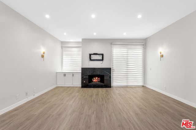 1617 S Beverly Glen Boulevard, Los Angeles CA: https://media.crmls.org/mediaz/2cc3089c-a799-4ade-93fa-12153ffb2928.jpg