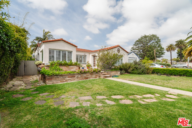 3875 Marcasel Avenue, Los Angeles, California 90066, 2 Bedrooms Bedrooms, ,2 BathroomsBathrooms,Single Family Residence,For Sale,Marcasel,21796130