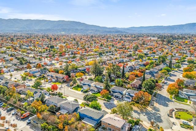 1688 Grizilo Drive, San Jose CA: https://media.crmls.org/mediaz/2cc437b4-5de2-471c-b7ac-79db72a28725.jpg