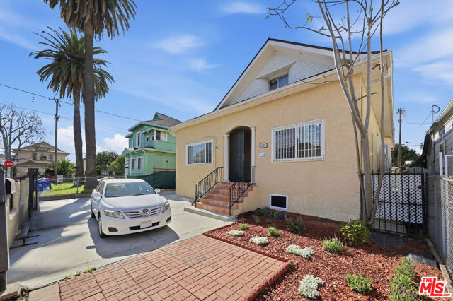 1147 S Westlake Avenue, Los Angeles CA: https://media.crmls.org/mediaz/2cc45753-28e2-435f-abd1-1c06b0562274.jpg