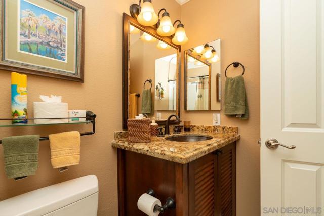 11002 Creekbridge Place, San Diego CA: https://media.crmls.org/mediaz/2cc4d1ad-a590-4e65-9259-9e9d71ca86a7.jpg