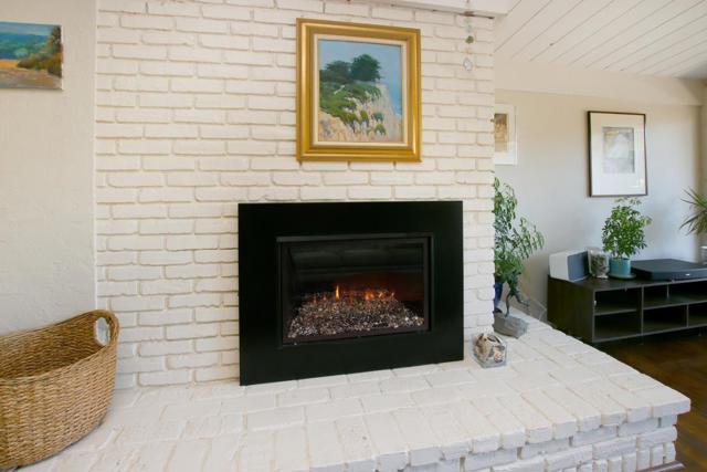 620 Rio Del Mar Boulevard, Aptos CA: https://media.crmls.org/mediaz/2cc4ff7f-9268-4e2c-8925-824fb6325594.jpg