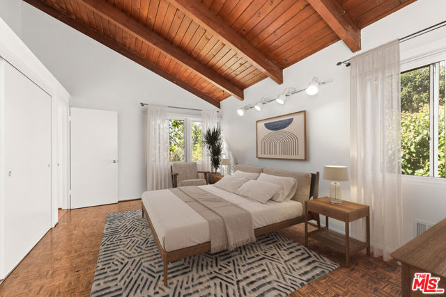 16449 Akron Street, Pacific Palisades CA: https://media.crmls.org/mediaz/2cc580ea-87a1-49a6-b505-1298accd3118.jpg