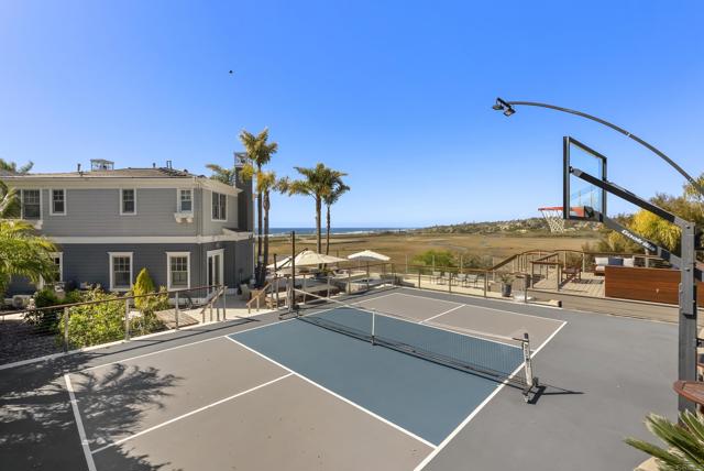 210 Gibson Pt, Solana Beach CA: https://media.crmls.org/mediaz/2cc64479-9c1b-405c-992f-ae8fad412d9c.jpg