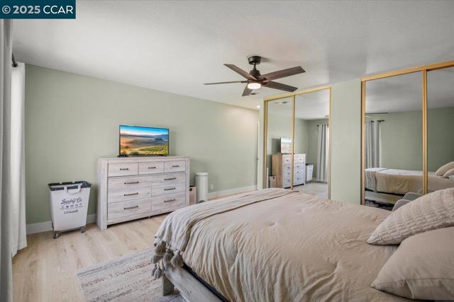 118 Cottonwood Ct, Hercules CA: https://media.crmls.org/mediaz/2cc69400-4566-4f3a-a163-c426aa475e37.jpg