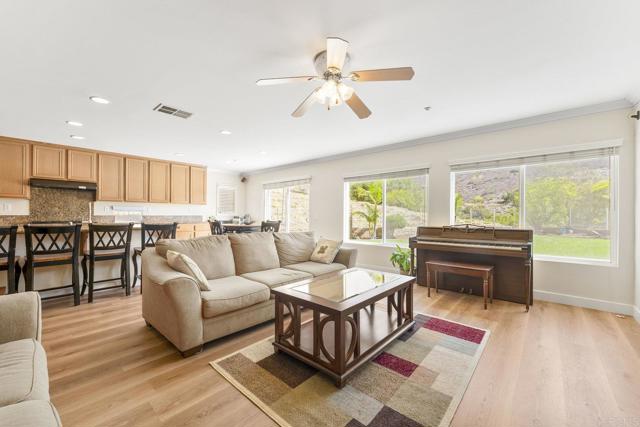 2843 Hidden Valley Court, Spring Valley CA: https://media.crmls.org/mediaz/2cc6d441-b448-481c-a108-05b677ba72a0.jpg