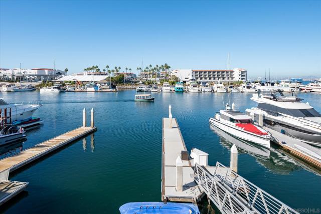 25 The Point, Coronado CA: https://media.crmls.org/mediaz/2cc7cdc8-1543-408a-961b-4b0316c60d78.jpg