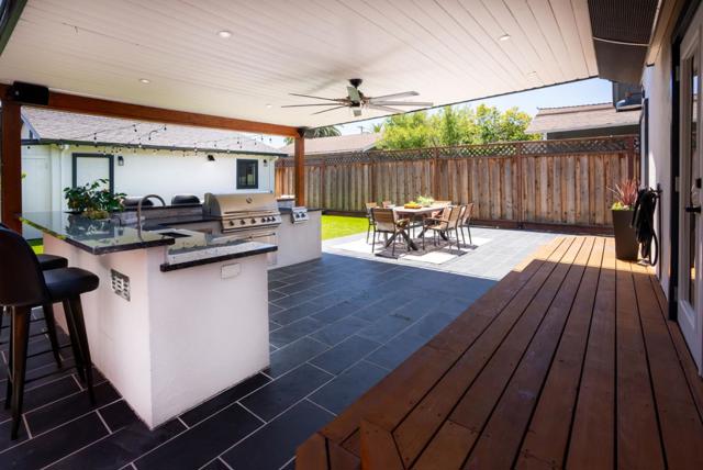 1349 Jefferson Avenue, Redwood City CA: https://media.crmls.org/mediaz/2cc8036a-4c76-472f-9092-dc9acad6d1a3.jpg