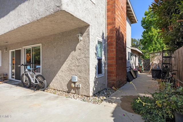 2325 Parkway Drive, Camarillo CA: https://media.crmls.org/mediaz/2cca47ee-1bca-4f5e-bddc-2959a7aec6d0.jpg