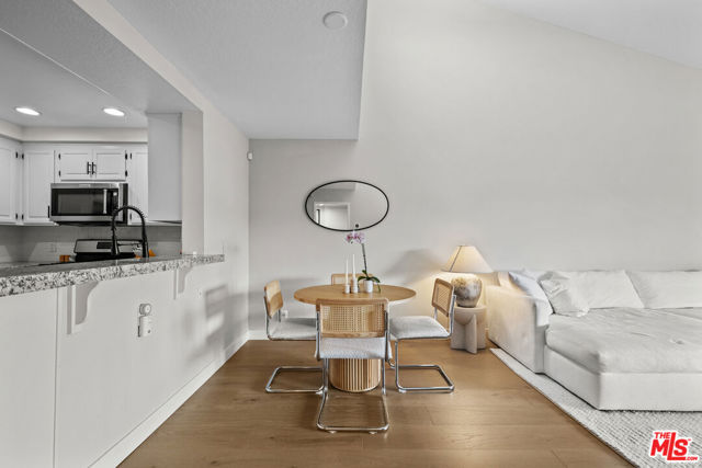 8601 Falmouth Avenue, Playa del Rey CA: https://media.crmls.org/mediaz/2cca6f68-2caa-420e-962a-d3c5fc00651e.jpg