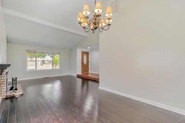 1005 Doncaster Drive, Antioch CA: https://media.crmls.org/mediaz/2ccadab5-9721-4b93-b50f-99001c9da4bc.jpg