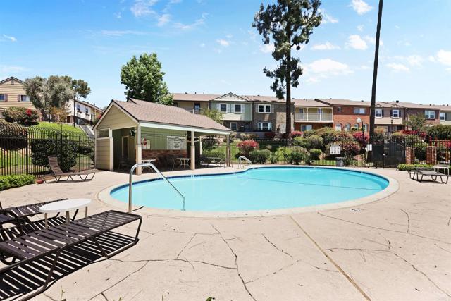 Detail Gallery Image 37 of 42 For 11935 Royal Rd #E,  El Cajon,  CA 92021 - 3 Beds | 1/2 Baths