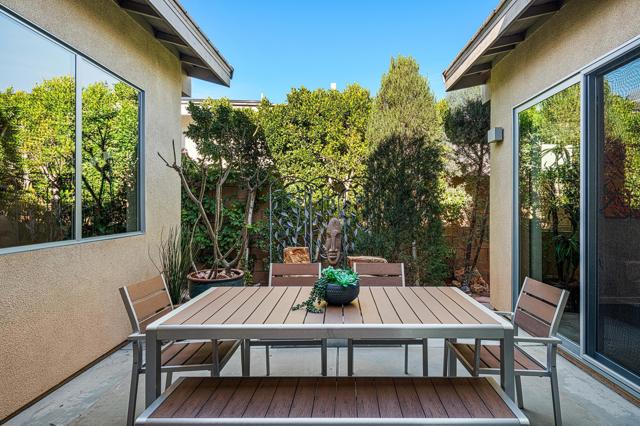 1275 Passage Street, Palm Springs CA: https://media.crmls.org/mediaz/2ccd08b2-d40c-4f4a-8a23-71fa914b0971.jpg