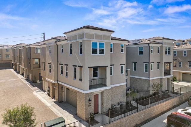 1229 Sunrise, San Marcos CA: https://media.crmls.org/mediaz/2ccdfd72-655b-45aa-86fb-9f2e99214c0f.jpg