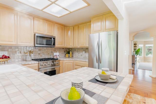 1011 Azalea Drive, Sunnyvale CA: https://media.crmls.org/mediaz/2cd02142-9c43-4e5a-948c-fab7cd769f3d.jpg