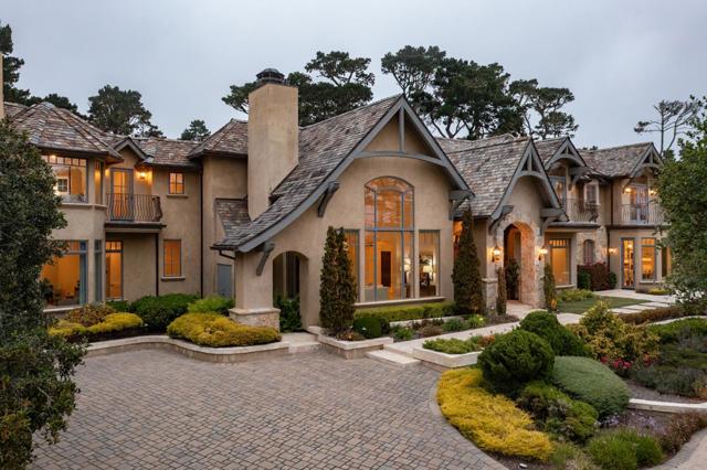 3957 Ronda Road, Pebble Beach CA: https://media.crmls.org/mediaz/2cd0cb41-4a47-4ade-afd6-19ea5e39b4ac.jpg