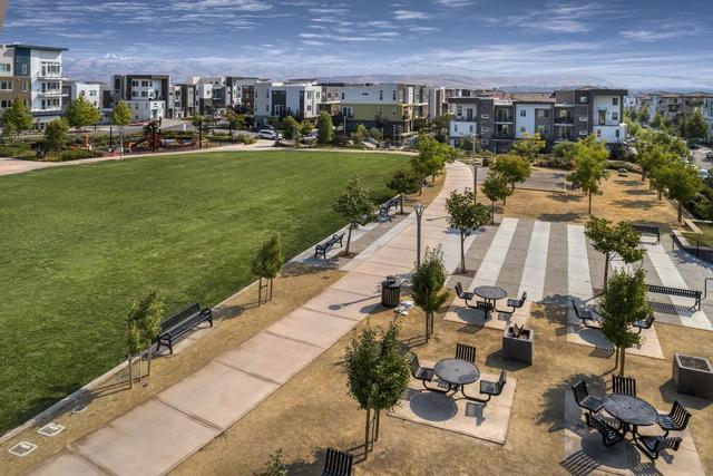 727 Altino Boulevard, San Jose CA: https://media.crmls.org/mediaz/2cd16fd7-a406-42e3-8319-0c2646eb2e8f.jpg