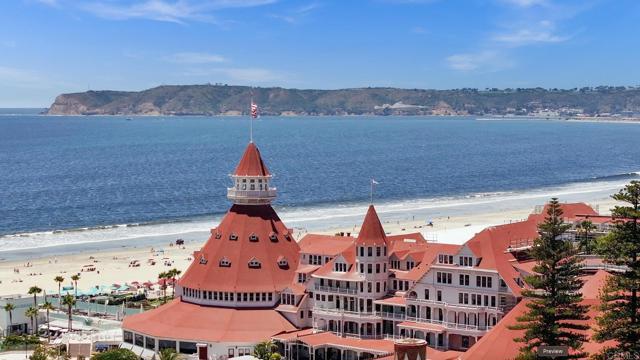 Detail Gallery Image 26 of 29 For 1100 Coronado Ave, Coronado,  CA 92118 - 4 Beds | 2/1 Baths