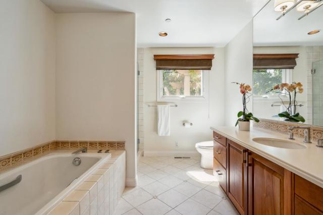 55 Vista Verde Way, Portola Valley CA: https://media.crmls.org/mediaz/2cd1ed87-6863-45f8-98d8-dc94ba148c6a.jpg