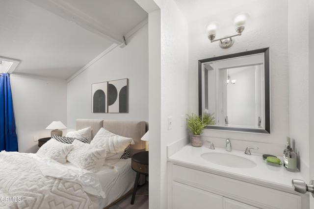Detail Gallery Image 16 of 22 For 261 Glenwood Dr, Oxnard,  CA 93030 - 2 Beds | 1/1 Baths