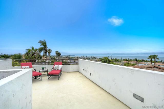 819 Van Nuys Street, San Diego CA: https://media.crmls.org/mediaz/2cd4482d-ca71-4b20-bd51-2943d7c88e73.jpg