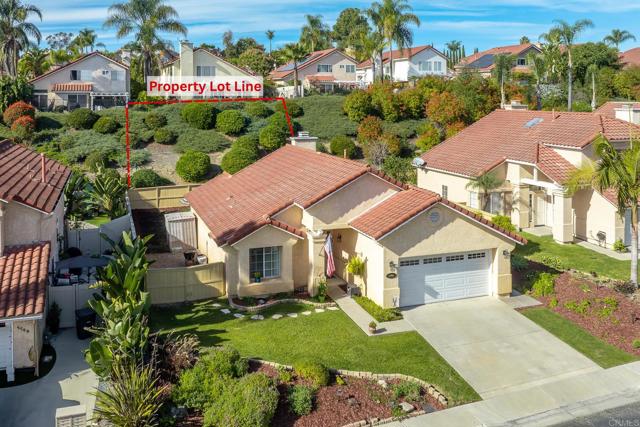 Detail Gallery Image 2 of 35 For 1745 Crystal Ridge Way, Vista,  CA 92081 - 2 Beds | 2 Baths