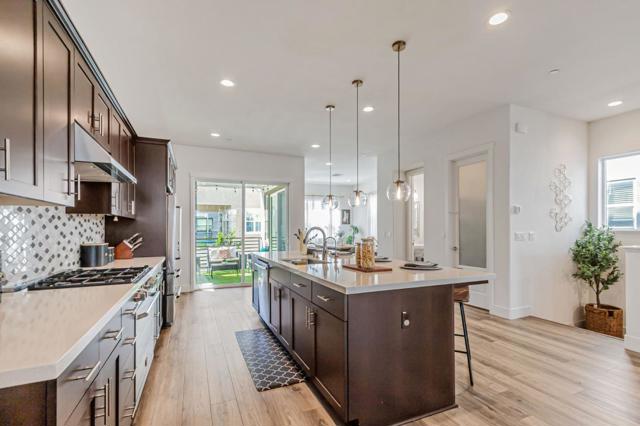 2154 Pastoral Loop, San Jose CA: https://media.crmls.org/mediaz/2cd5198e-9a59-437c-a848-f30a232ba46c.jpg