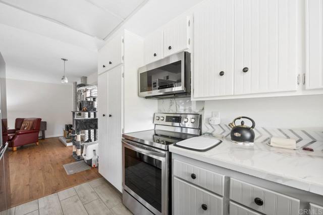 Detail Gallery Image 17 of 33 For 17503 Plaza Dolores, San Diego,  CA 92128 - 2 Beds | 2 Baths