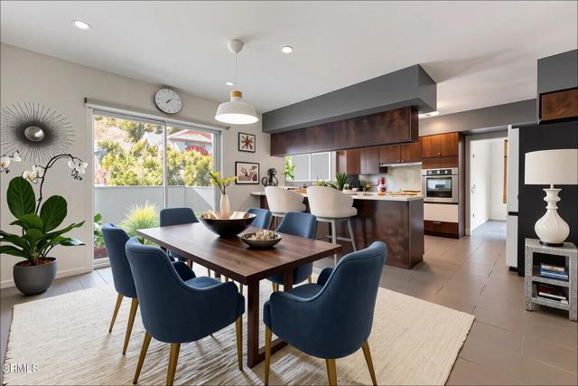 2657 Zorada Drive, Los Angeles CA: https://media.crmls.org/mediaz/2cd56f02-07d6-4edc-b84e-f61fd5f2dd35.jpg