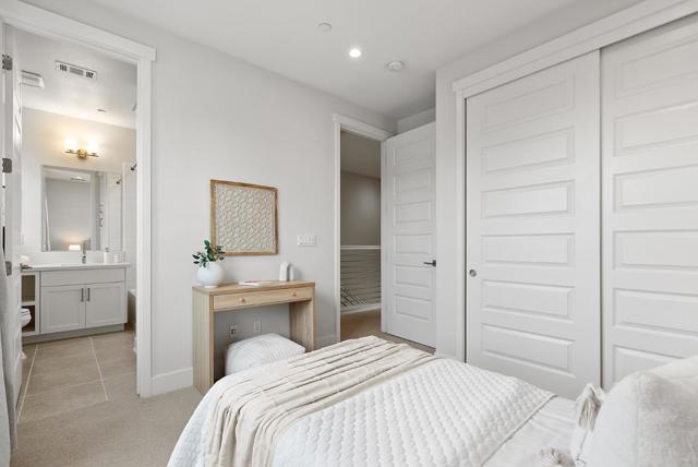 609 E Evelyn Avenue, Sunnyvale CA: https://media.crmls.org/mediaz/2cd5e385-58b0-42c8-b4e1-dec60900f445.jpg