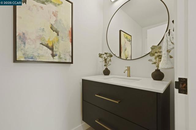 3233 Lucas Circle, Lafayette CA: https://media.crmls.org/mediaz/2cd63098-af3a-4fa8-8ffc-172e419d5080.jpg