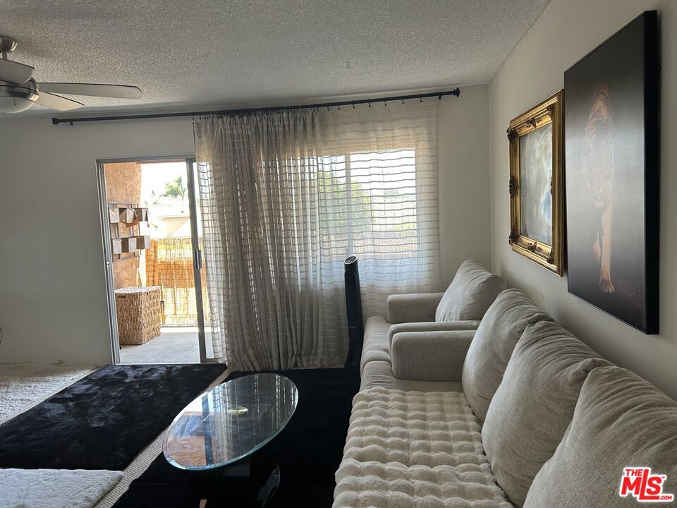 MLS #25488403 img 1