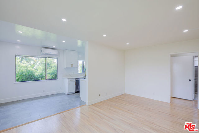 11825 Iowa Avenue, Los Angeles CA: https://media.crmls.org/mediaz/2cd7e785-f911-4c7a-a083-82950470129c.jpg