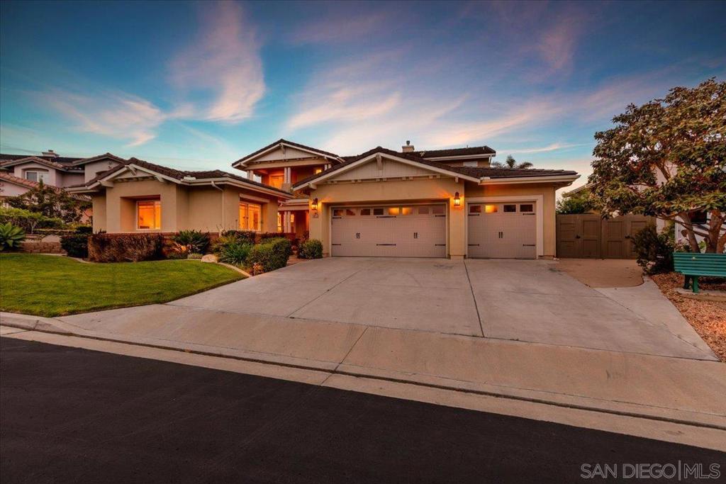 473 Sandalwood Ct