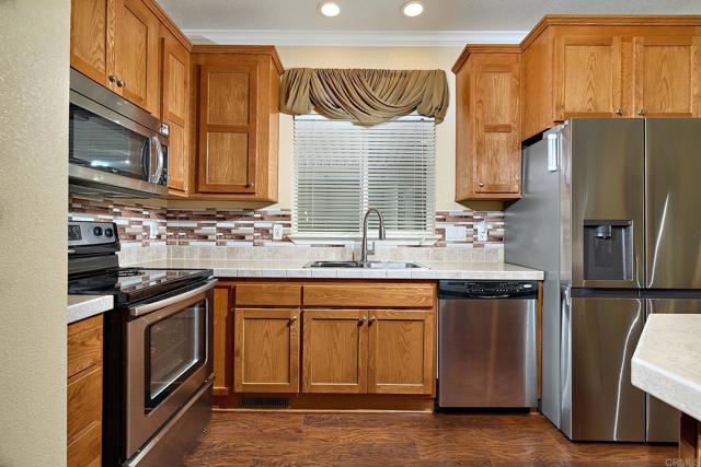 Detail Gallery Image 14 of 63 For 8975 Lawrence Welk Dr Spc 199,  Escondido,  CA 92026 - 3 Beds | 2 Baths