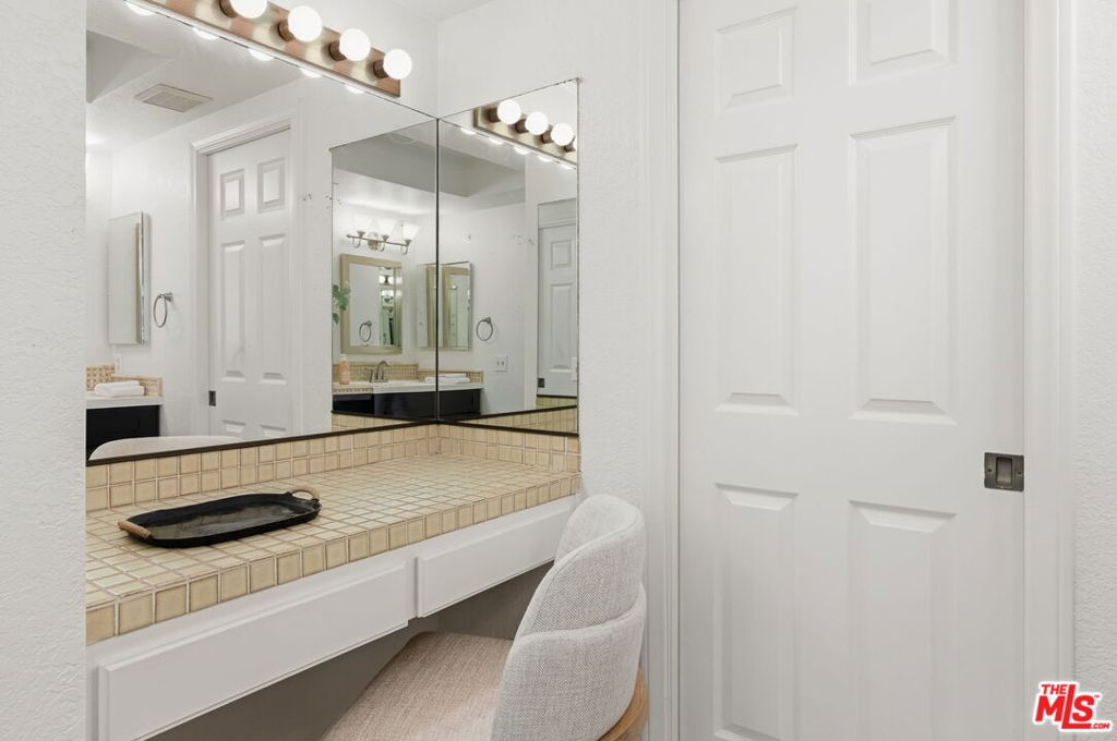 2120 Coast Highway - photo 19