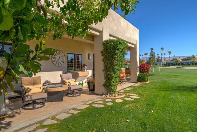 28640 W Natoma Drive, Cathedral City CA: https://media.crmls.org/mediaz/2cdb9b83-f550-4216-8522-90736db4b8e7.jpg
