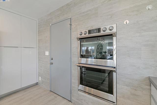 5324 Selma Ave, Fremont CA: https://media.crmls.org/mediaz/2cdbb61c-751d-4bd4-ac95-7d3033eaffe7.jpg