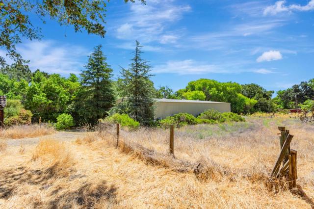 29711 Airline Highway, Paicines CA: https://media.crmls.org/mediaz/2cdbfa71-ec9f-4dce-a92b-b331560c97f1.jpg