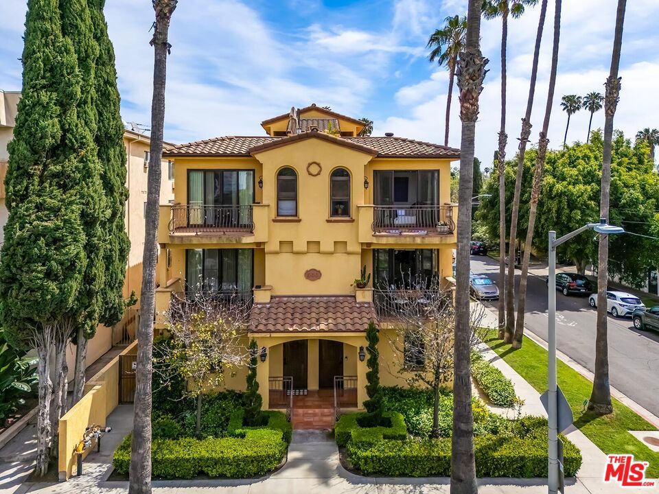 500 N Orlando Avenue #101